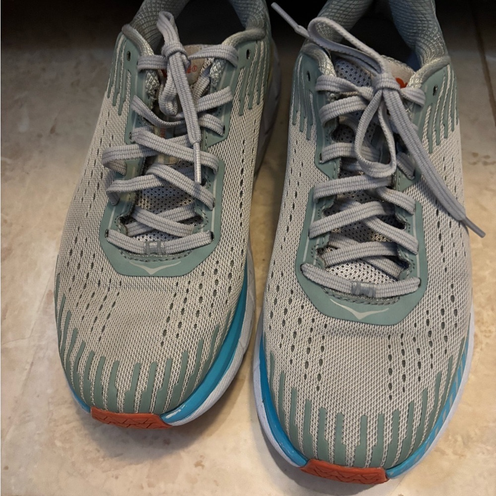 Hoka ,Looks like New the brand is Hoka  One One is very comfort.
